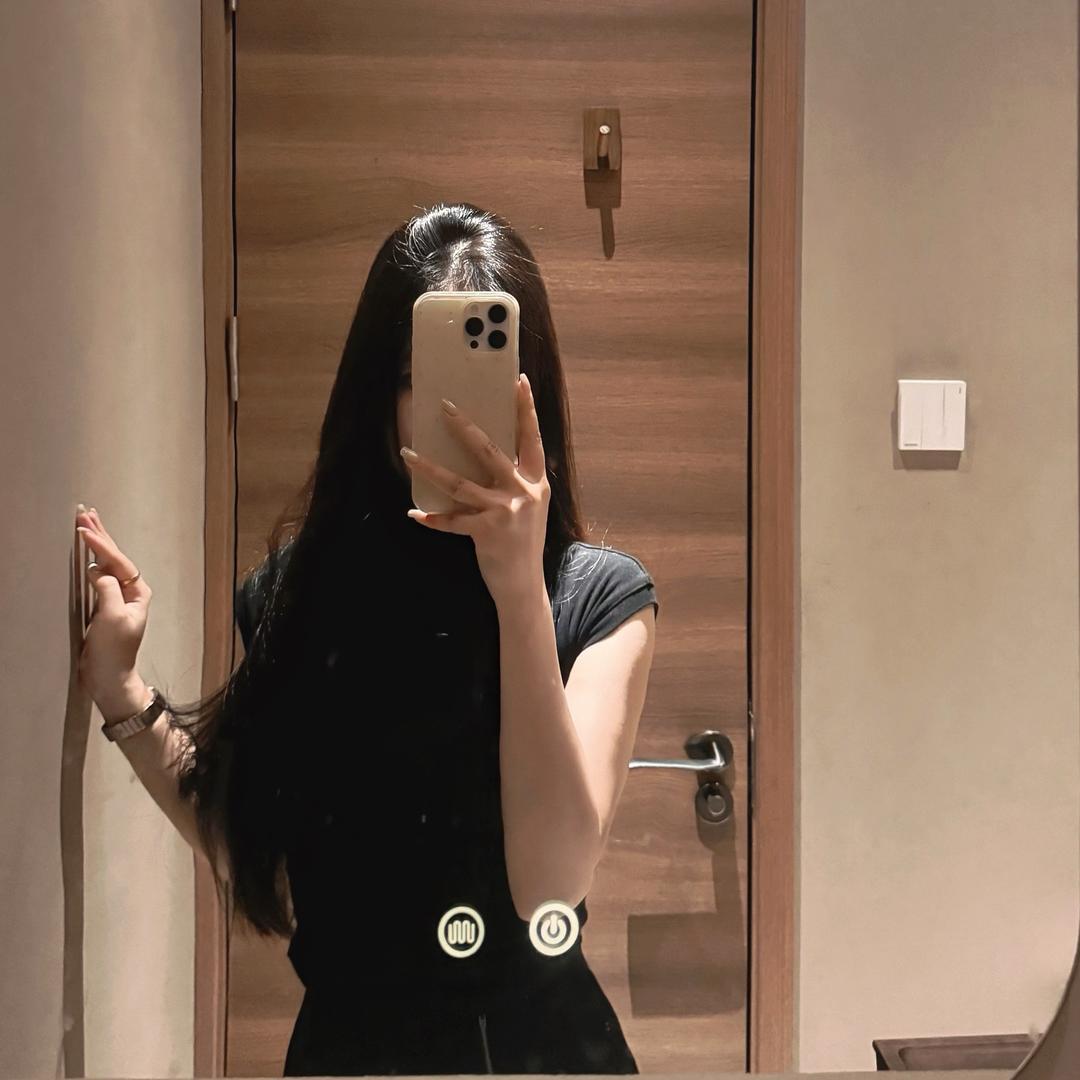 @欧阳菜(独.Studio女装店)