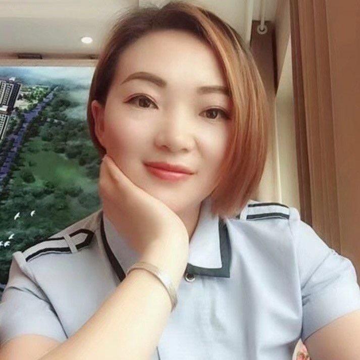 鑫洋央玺 罗春梅