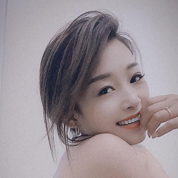 叫娜姐给糖吃