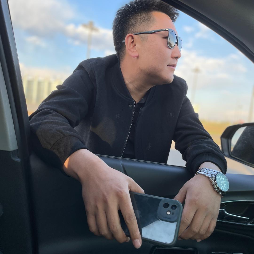 坦克山里人