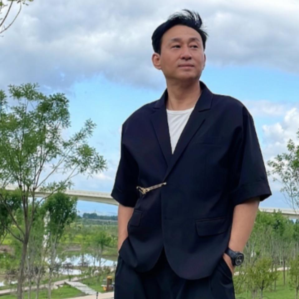 少东家大叔会跳舞
