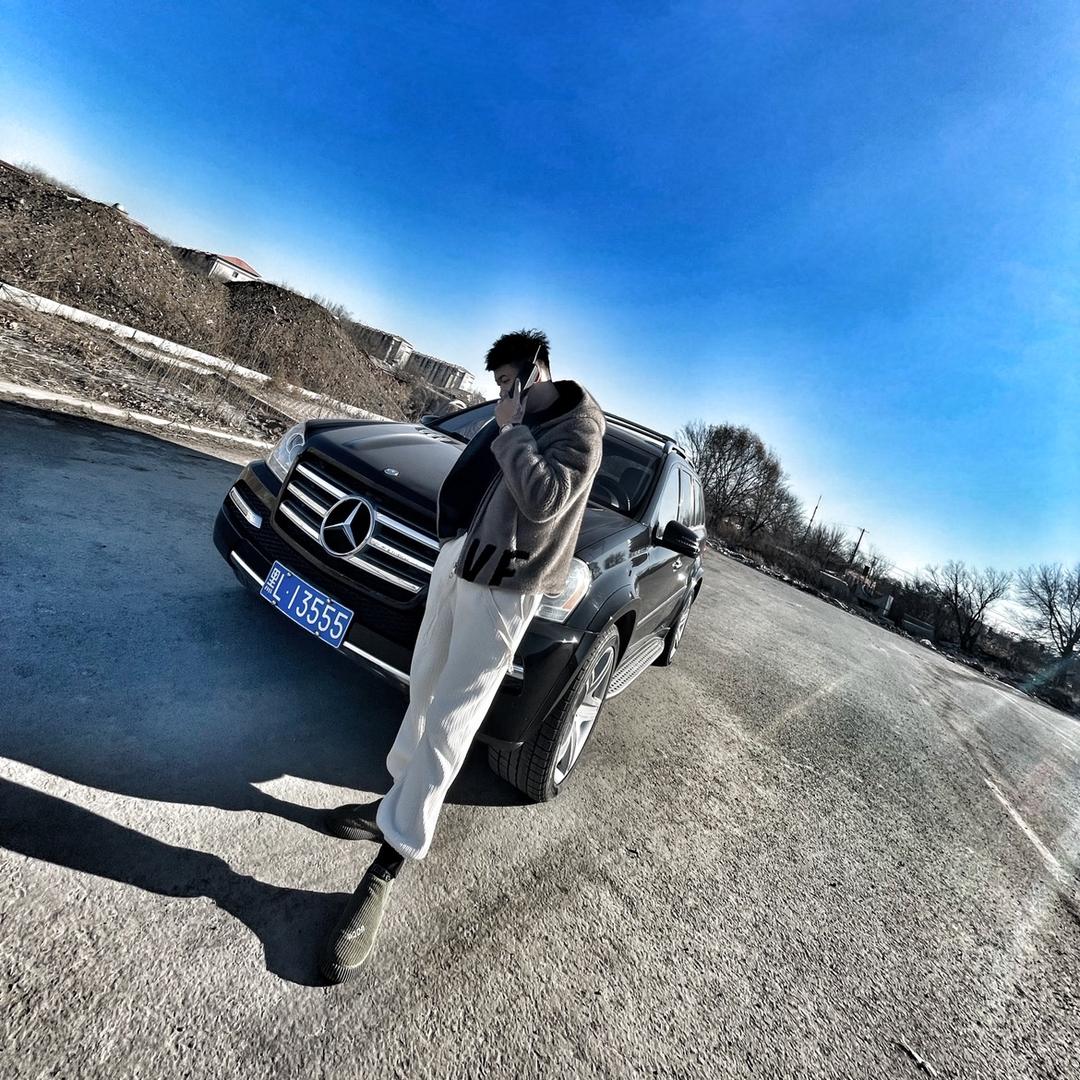 野摊烧烤聚集地