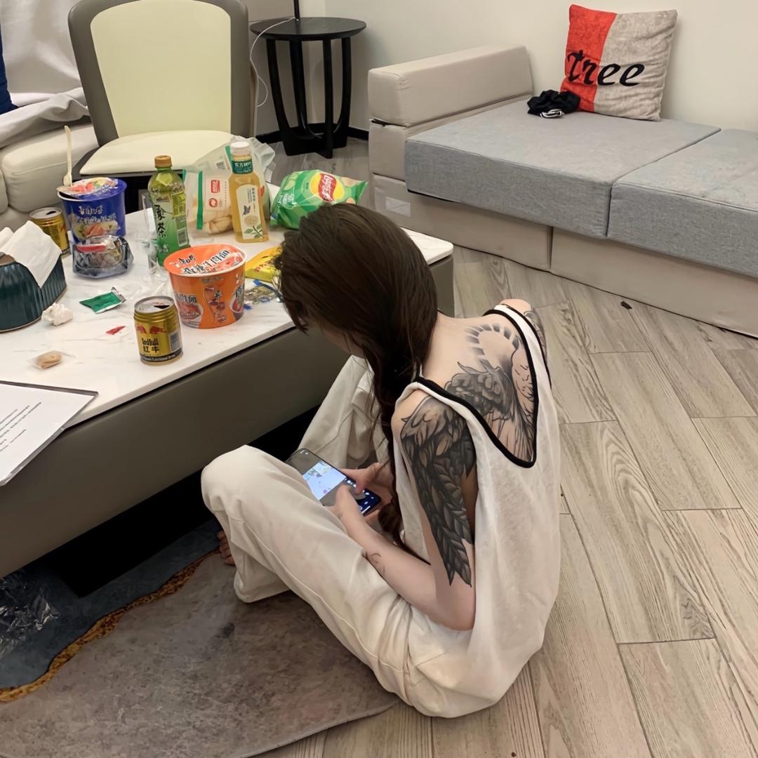 峻源壹号   潇潇