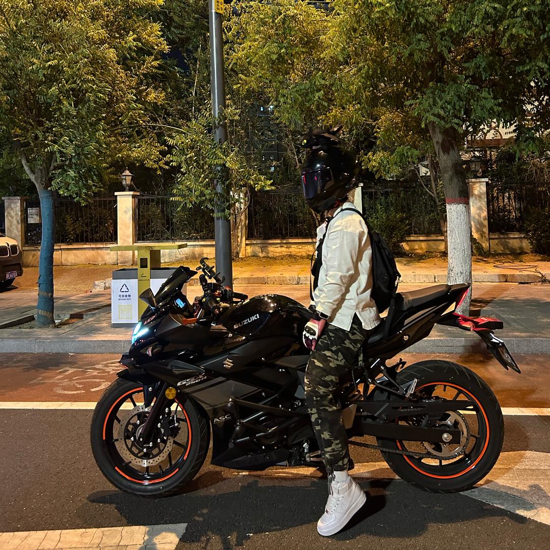 我看不懂你，