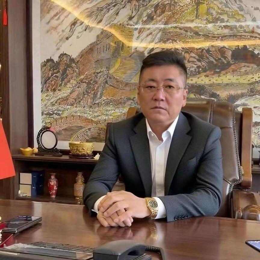 穿布鞋的李老板