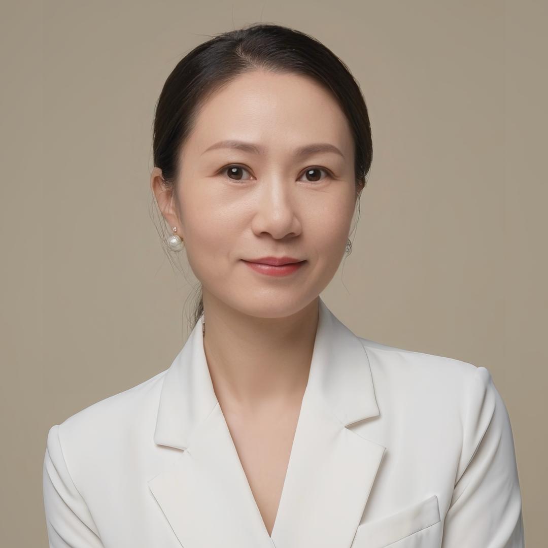 妮妮在三亚