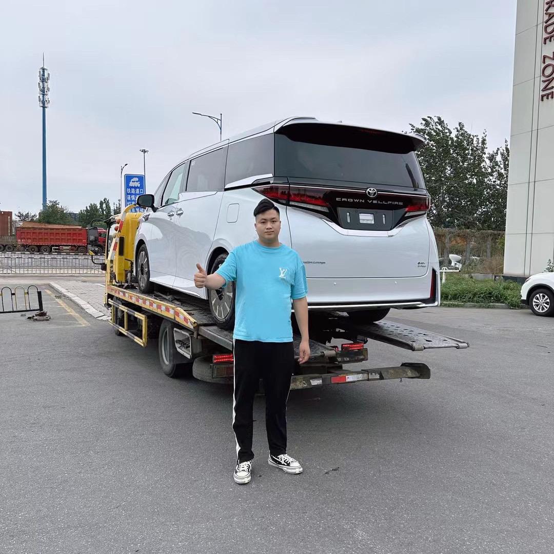 天津港郭老弟进口车