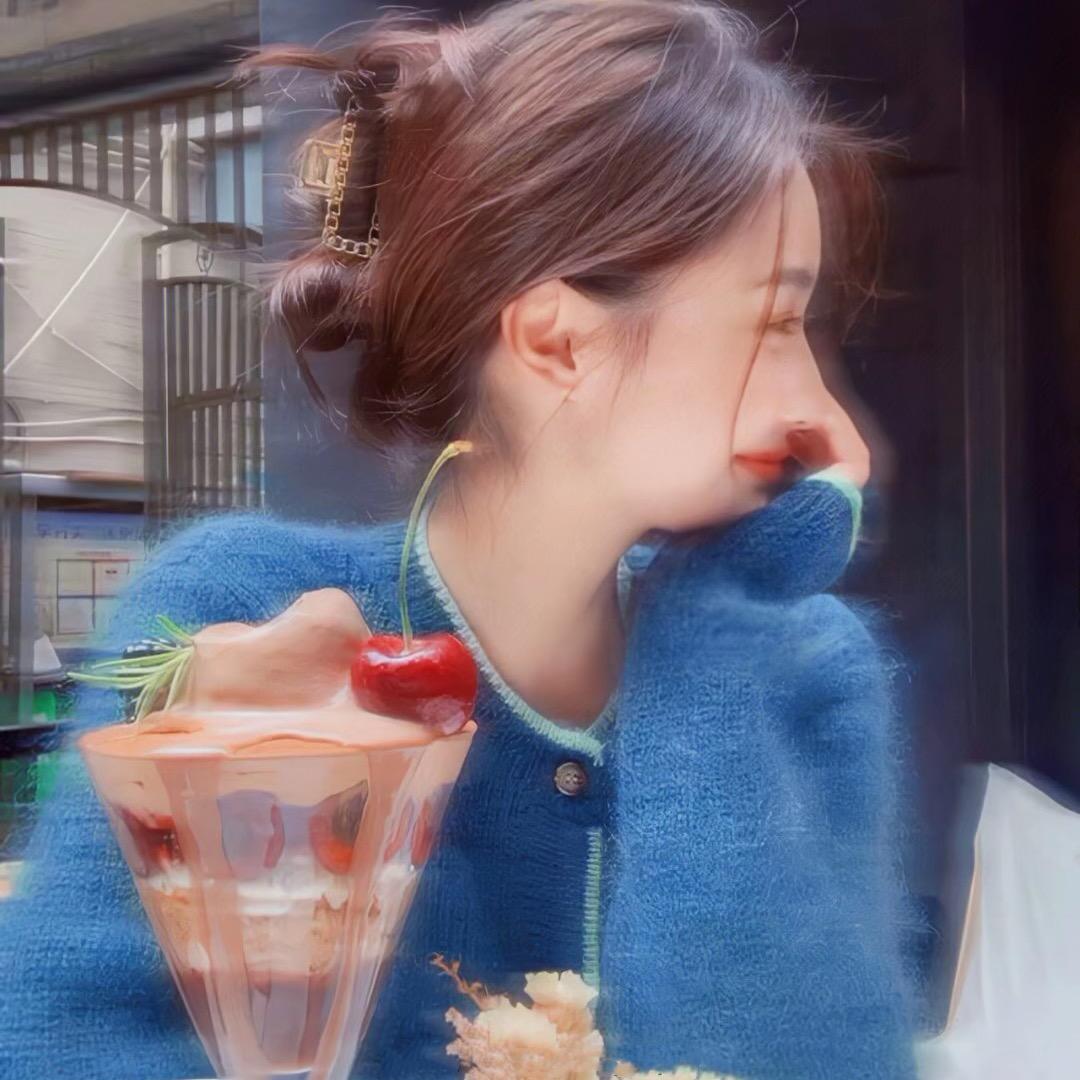 -是周小姐.