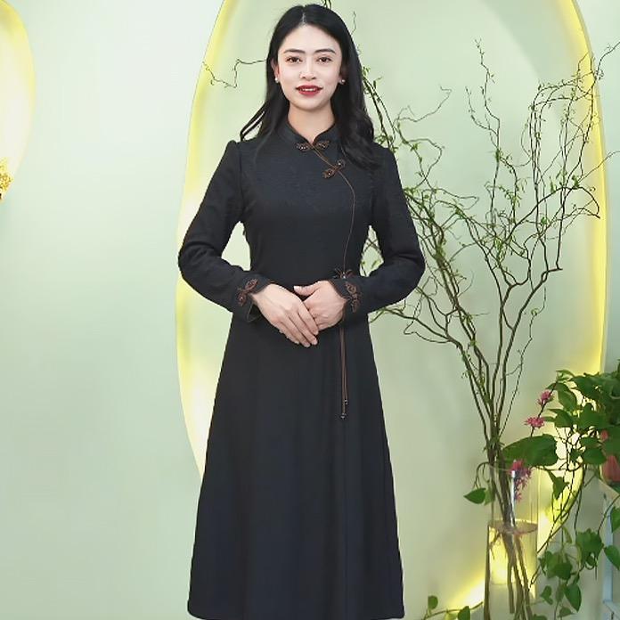 嘟嘟的精致美妈
