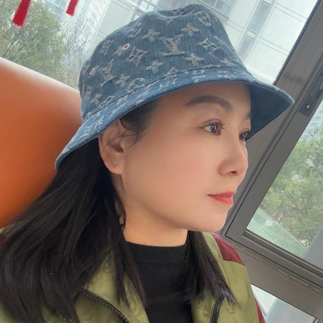 莉莉姐姐