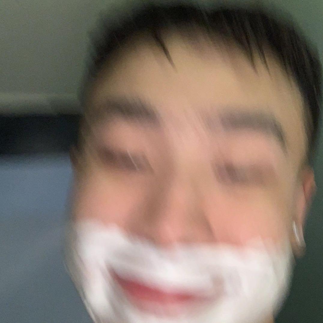 悲伤娃