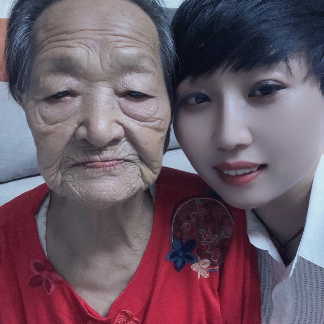 村里的刘老太