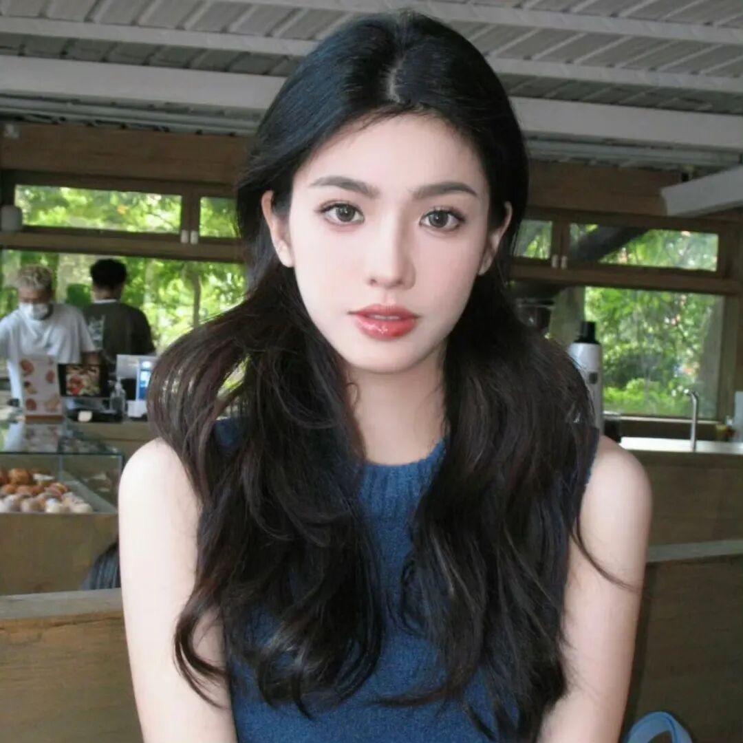 内向小女孩