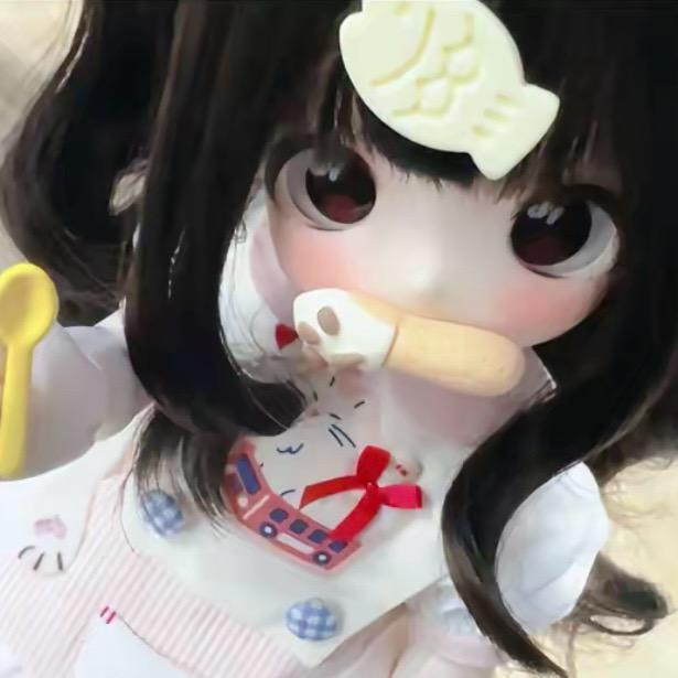 依依🦋（私信被封）