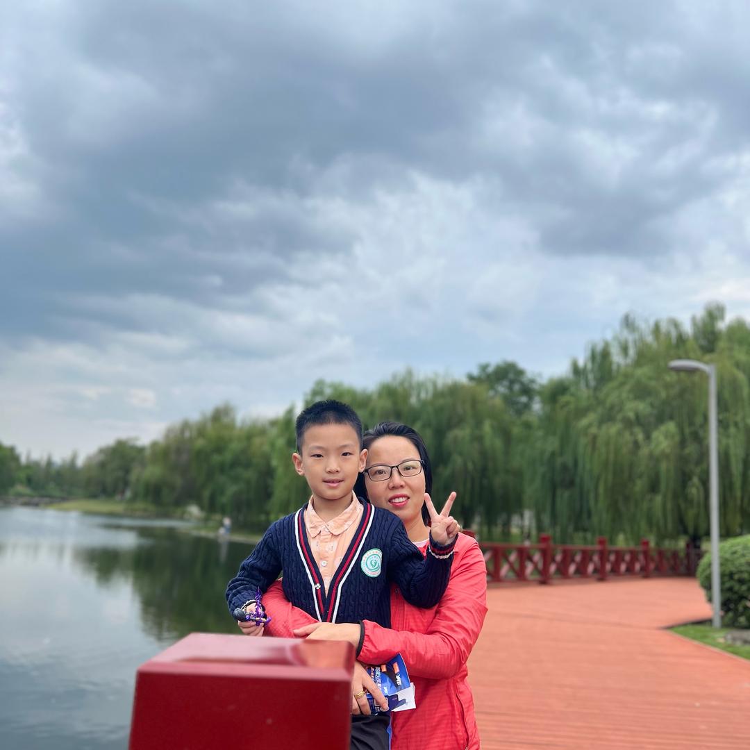 勋勋妈童装工厂