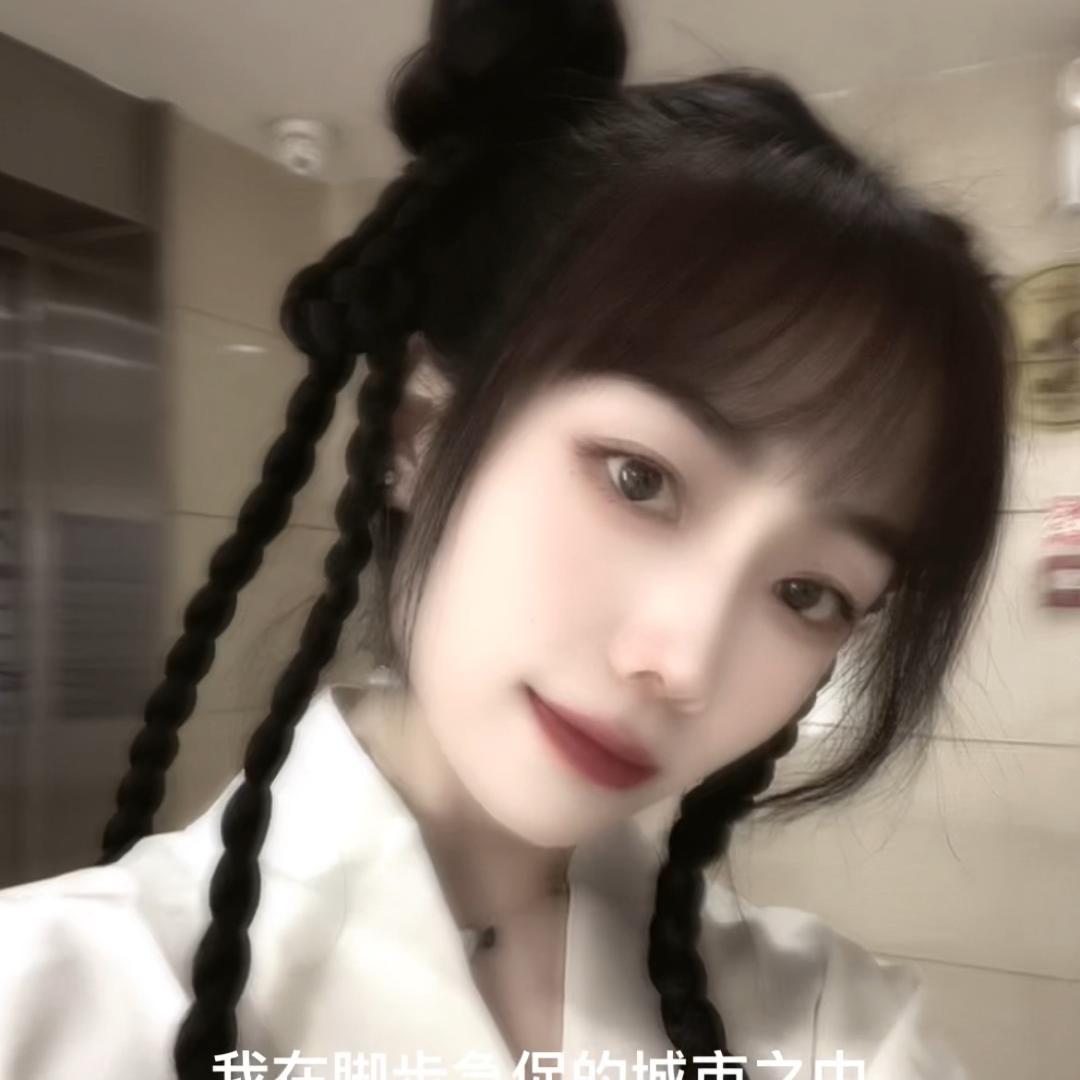 一只小耳朵