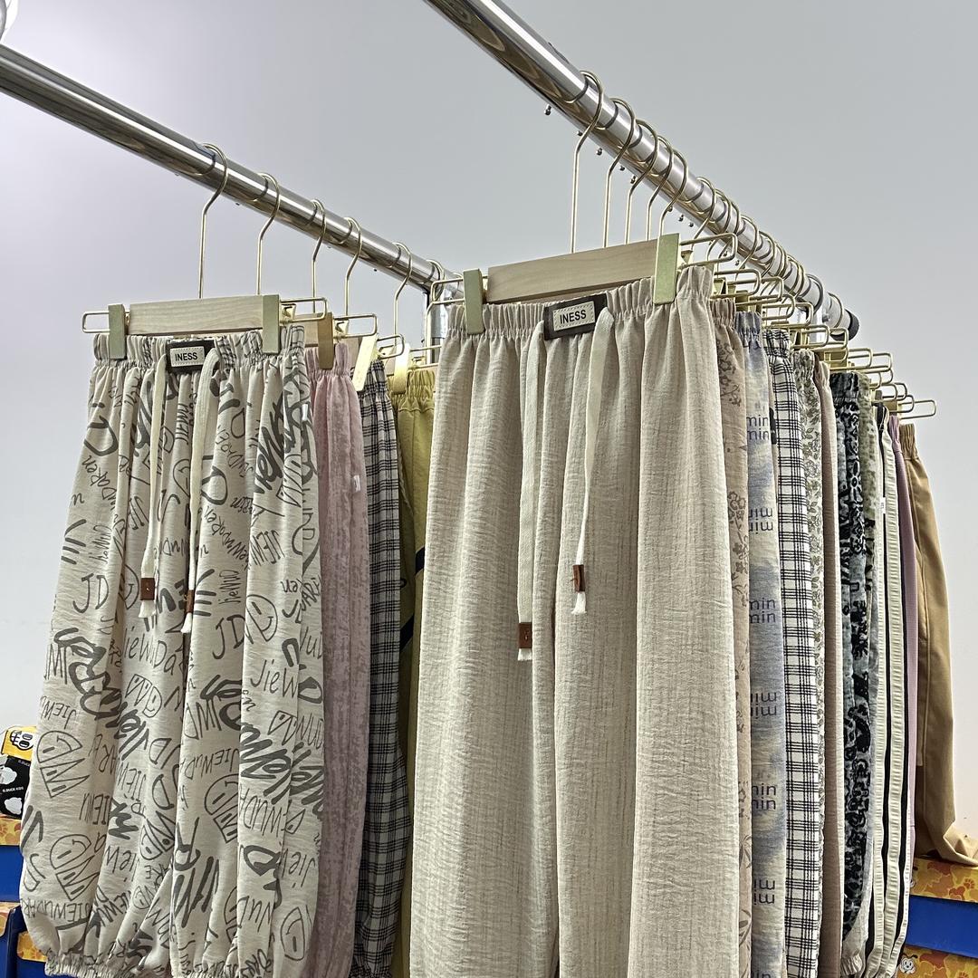 酷帅小孩童装工厂店