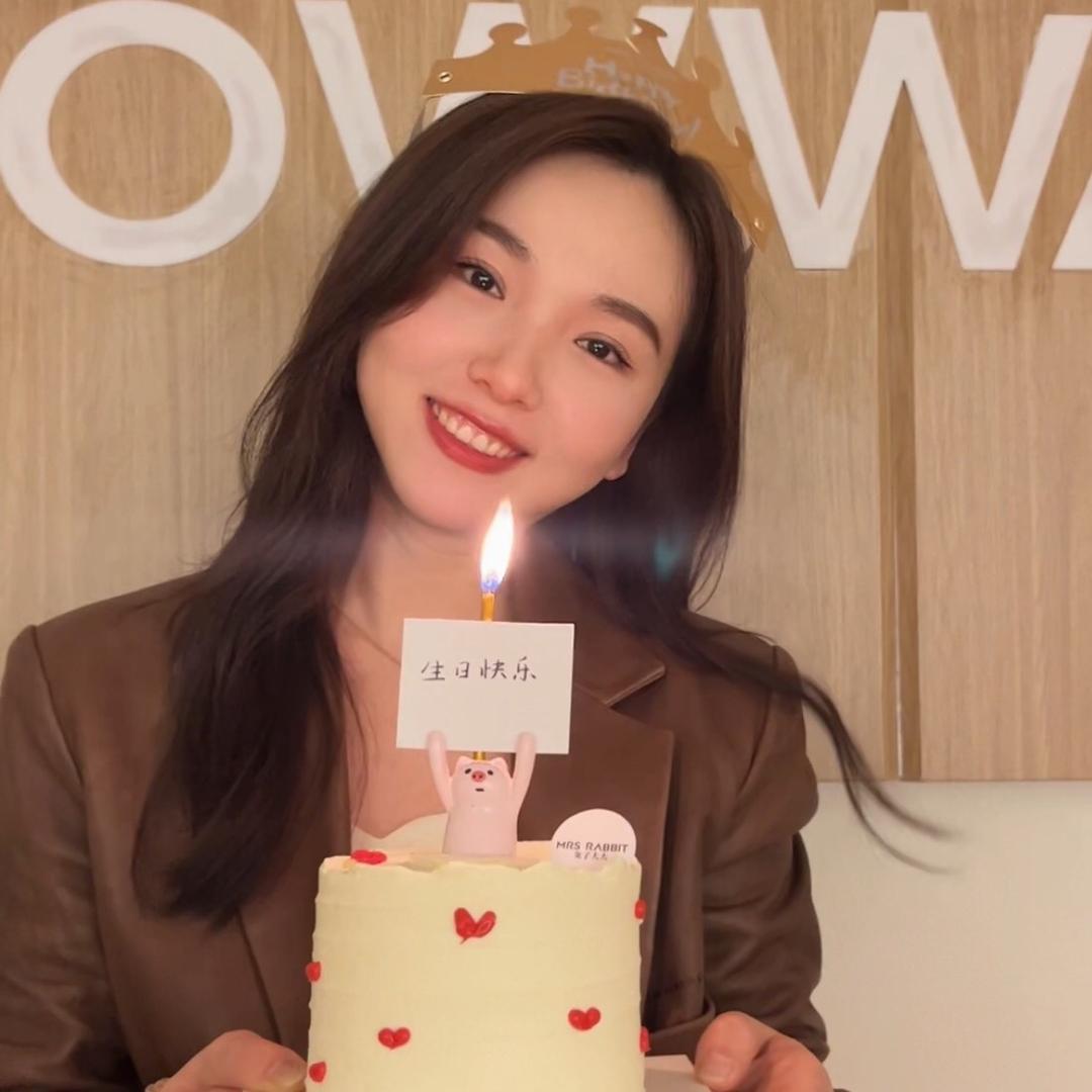 重庆君鸿名车橙橙