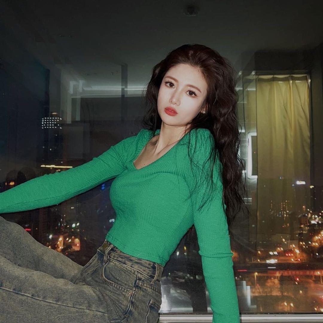 天津新娘跟妆妍妍