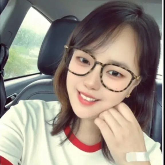 快乐一点吧💤𓆡 𓆜 𓆝  𓆟