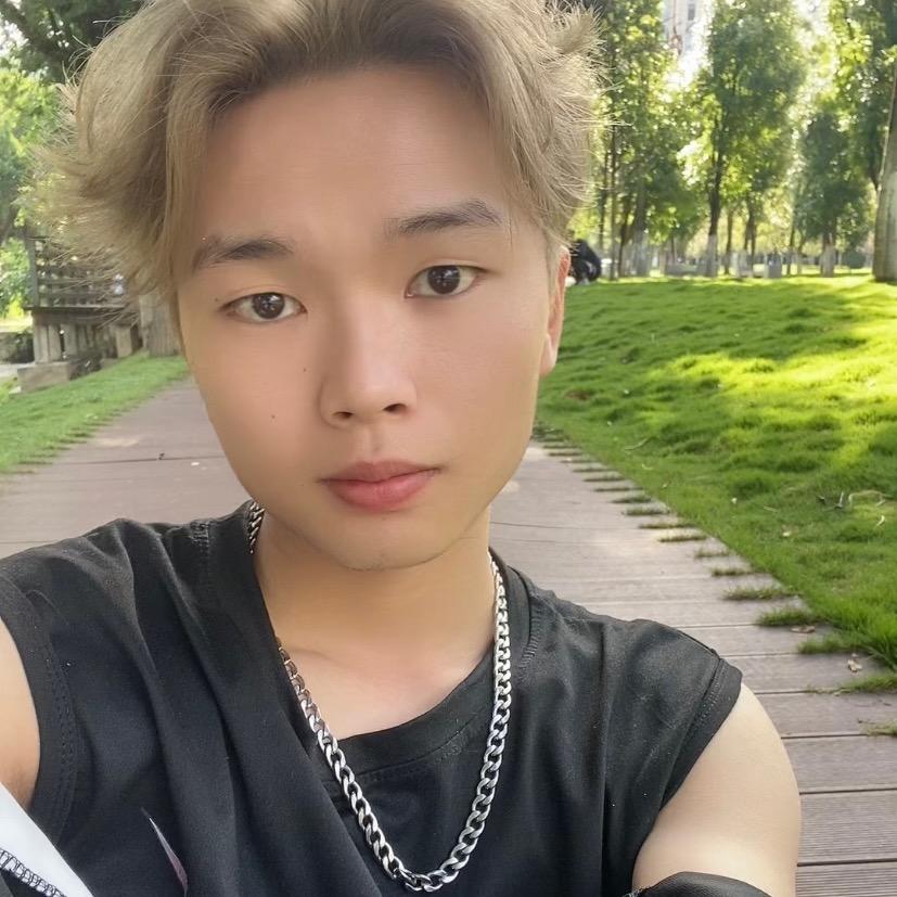 左藤英