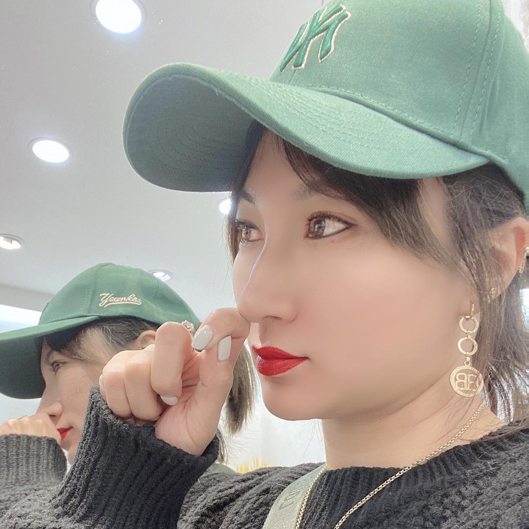 艾拉女装A