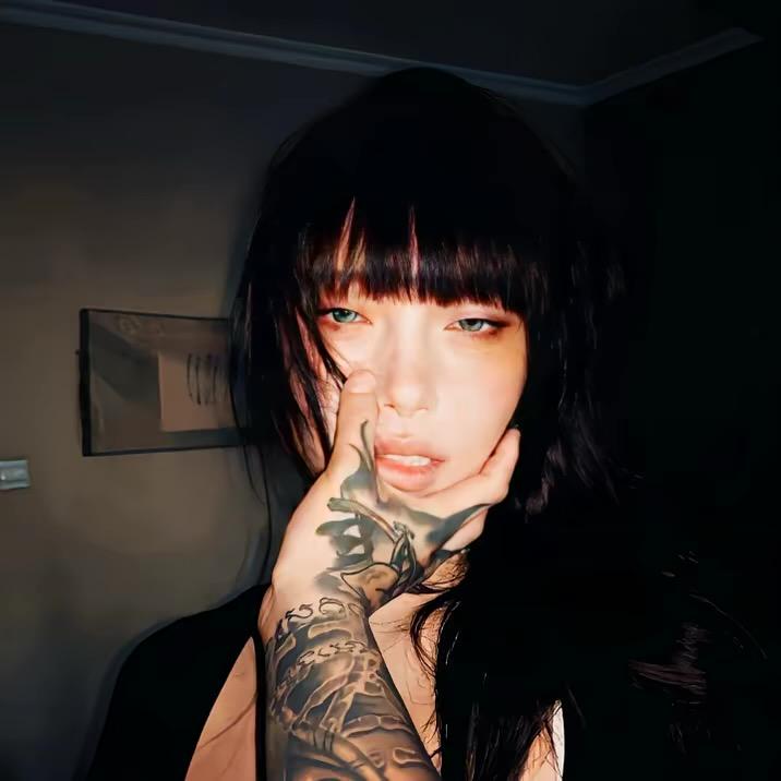点点.