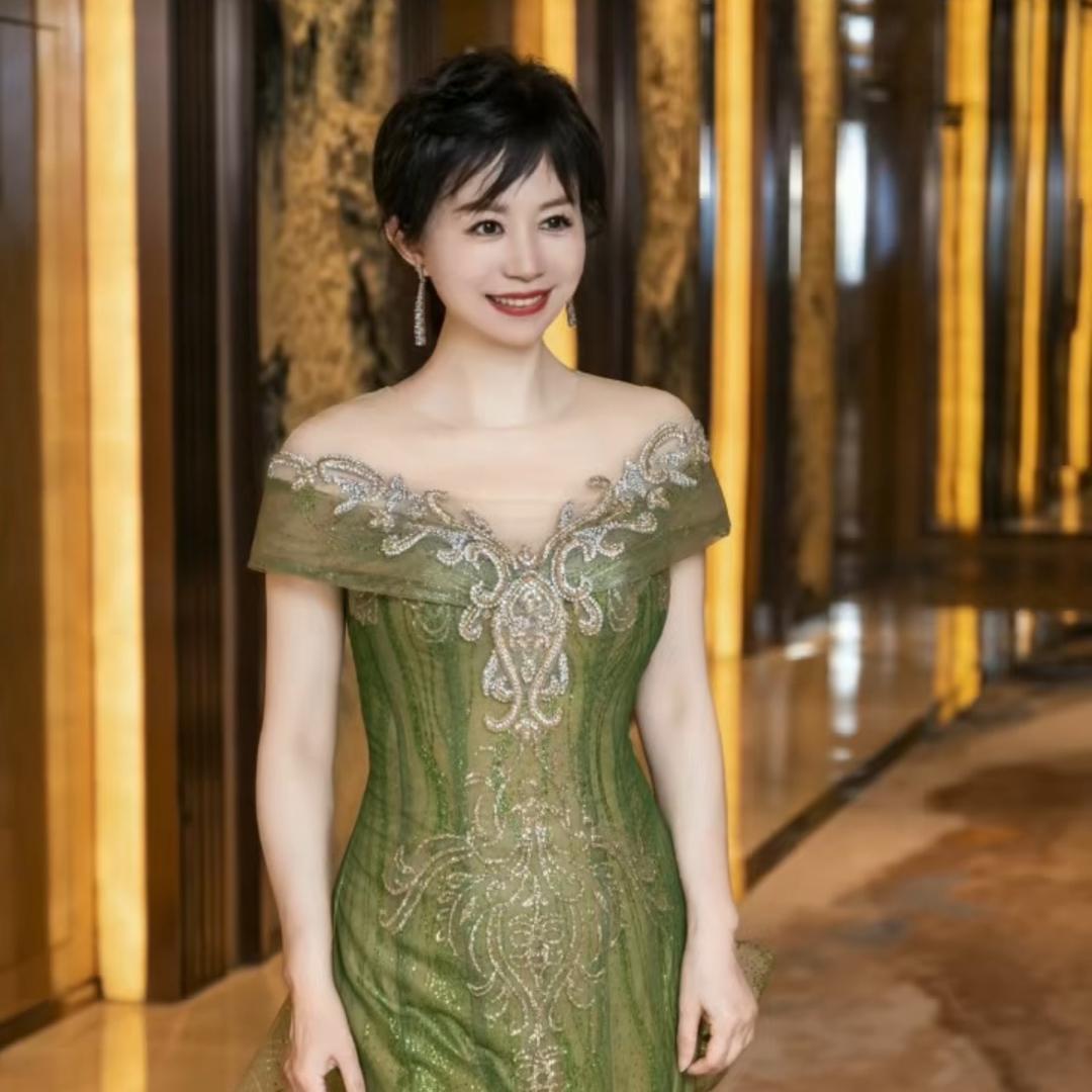温州今品夫人妈妈礼服