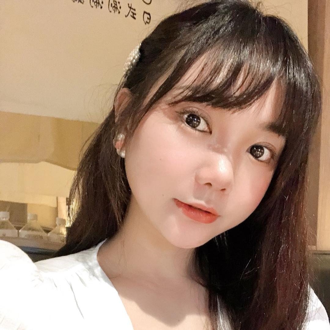 甜姐儿微胖穿搭
