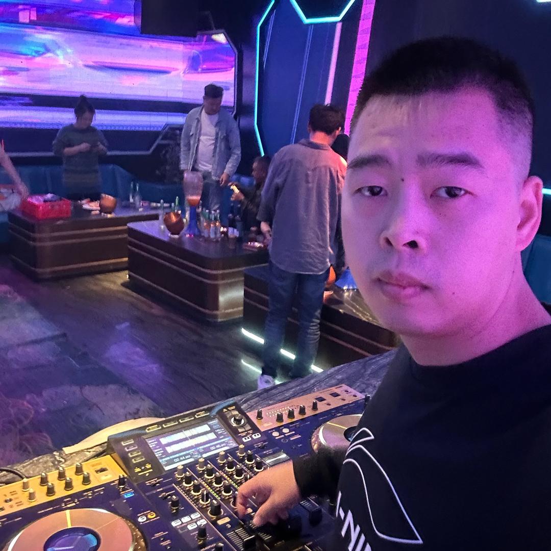 Dj力神