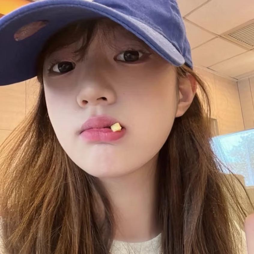 人傻嘴不甜长得危险还没钱