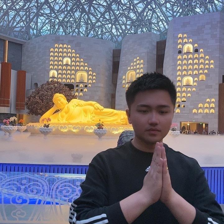 鲁子豪