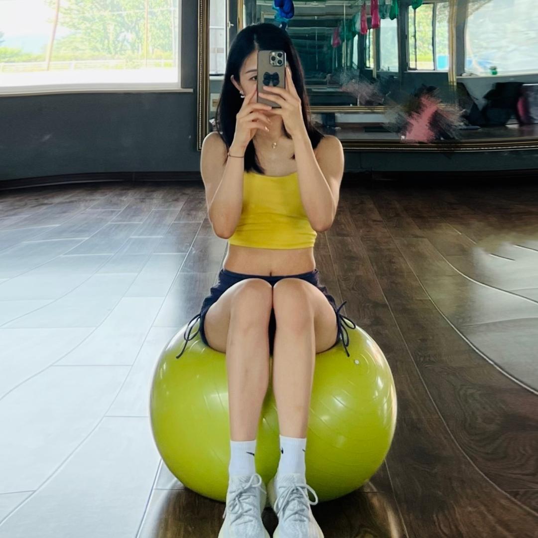 小妖精 🧚‍♀️
