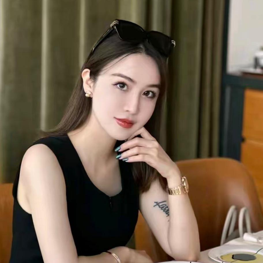 金旦旦(私服穿搭)