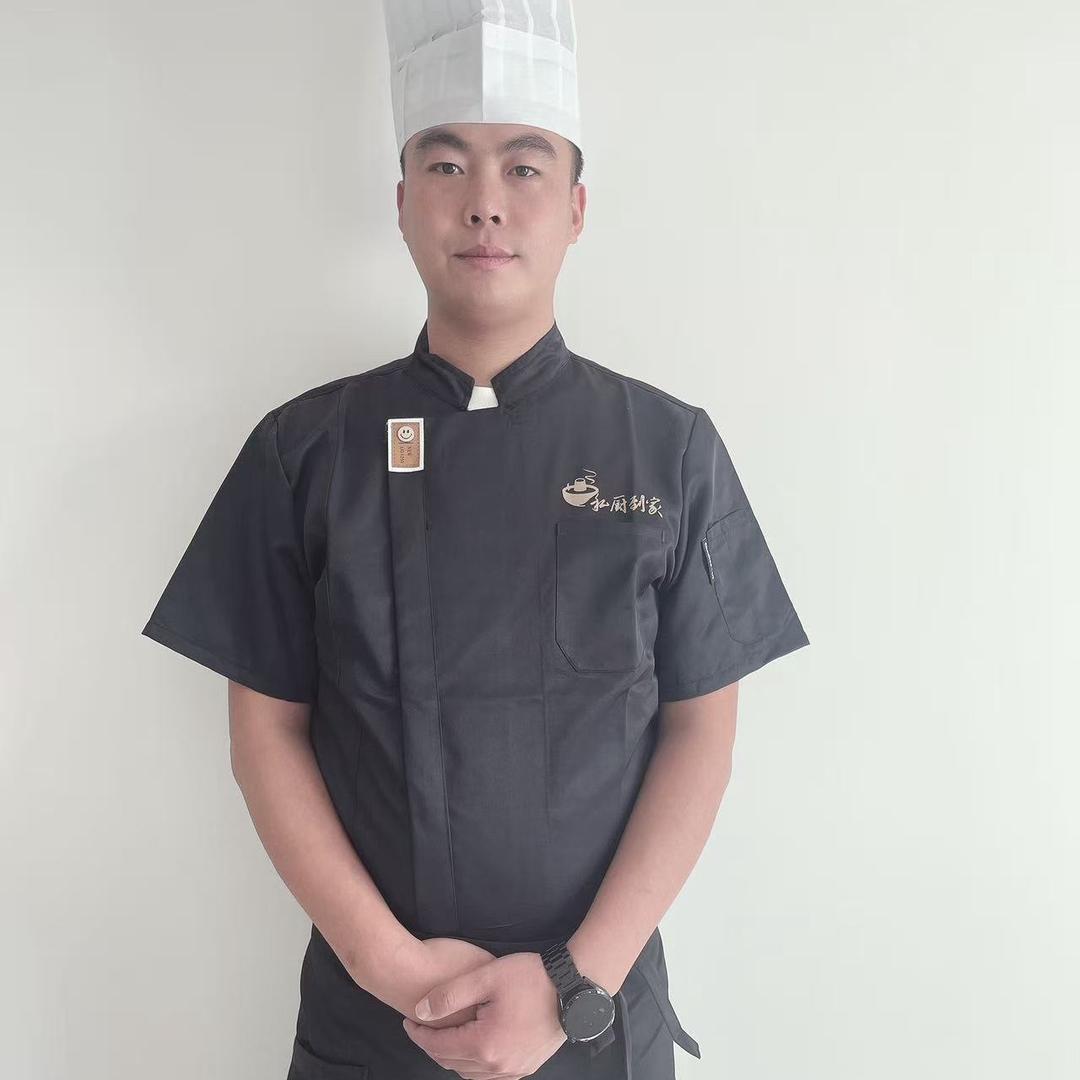 锅勺之间的舞者