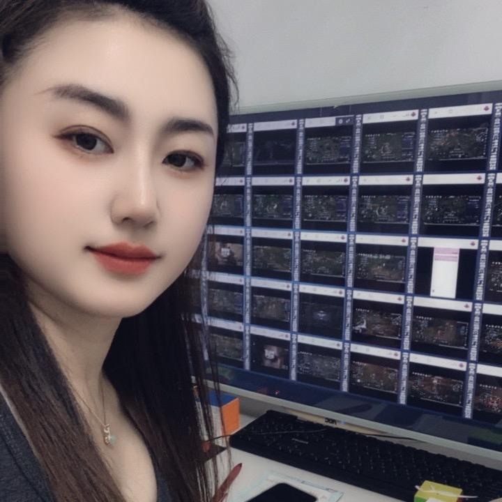 微胖丫头打游戏
