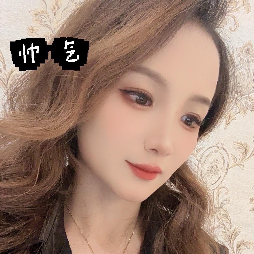 做金融的小姐姐