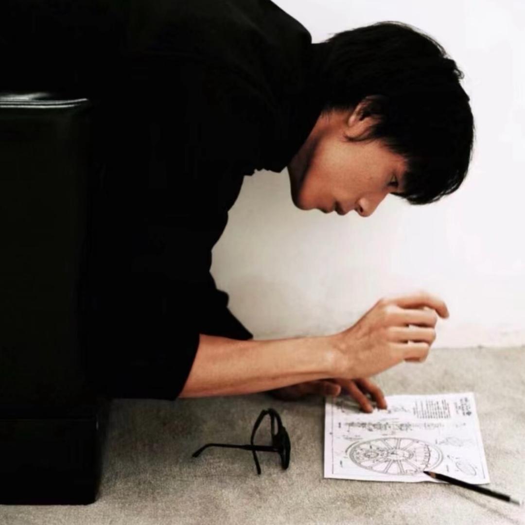 喝个椰子汁.