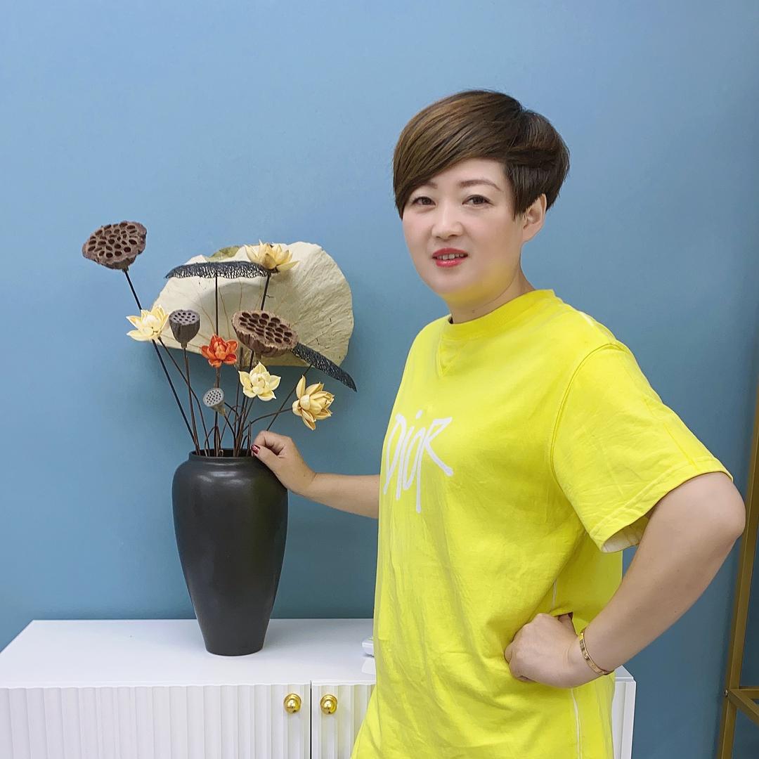 弘芬精品女装
