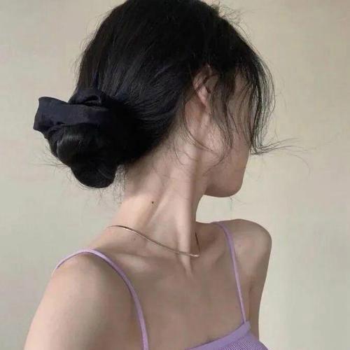 就是黄玲🐴