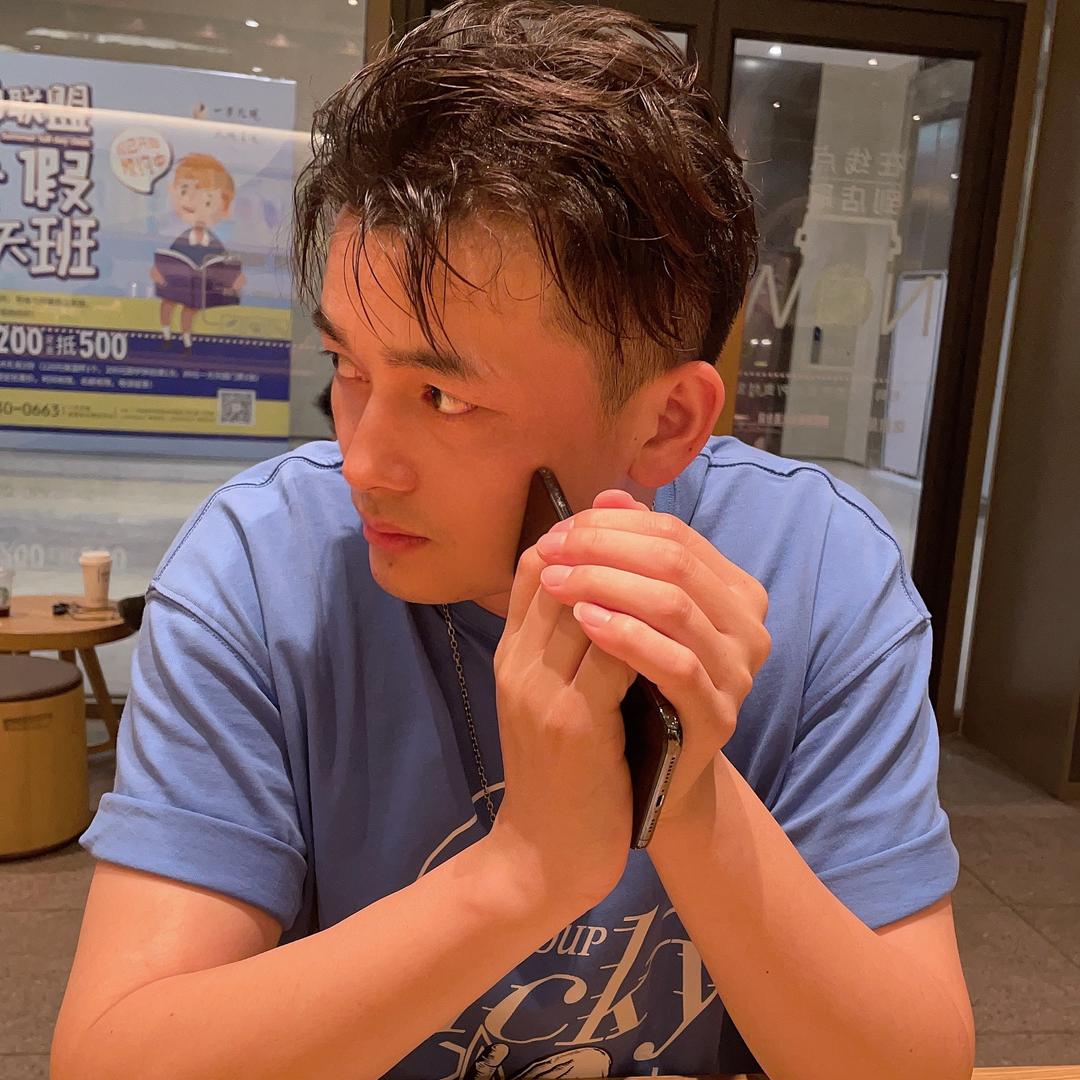 周清泰尼