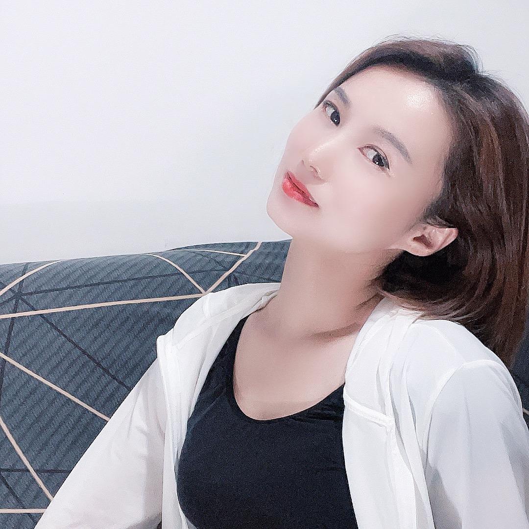 烧伤女孩莹莹