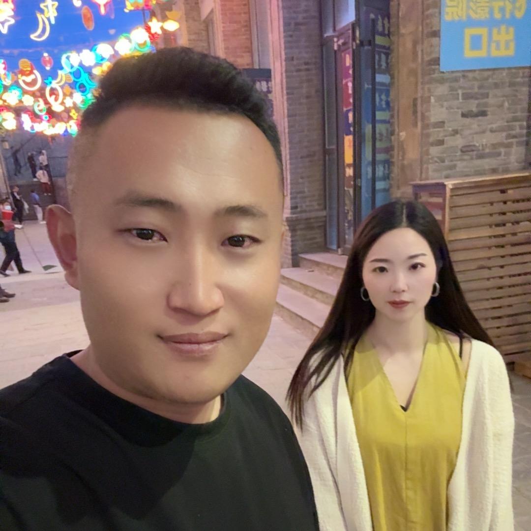 黑蛋与倩倩的日常