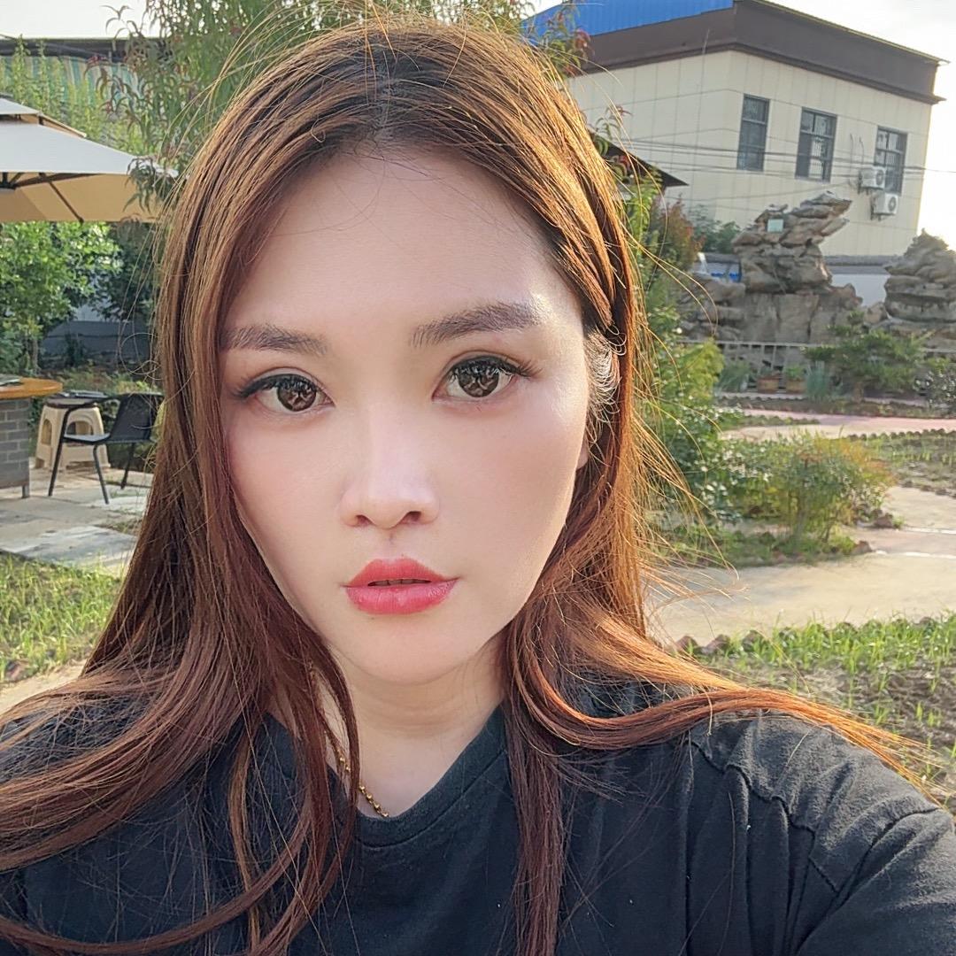 丽丽🌼