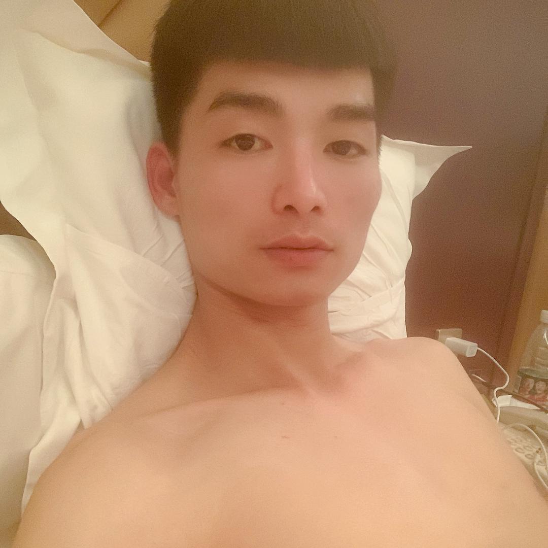 🐷⁰⁸.₁₈笑笑就过去℘࿐