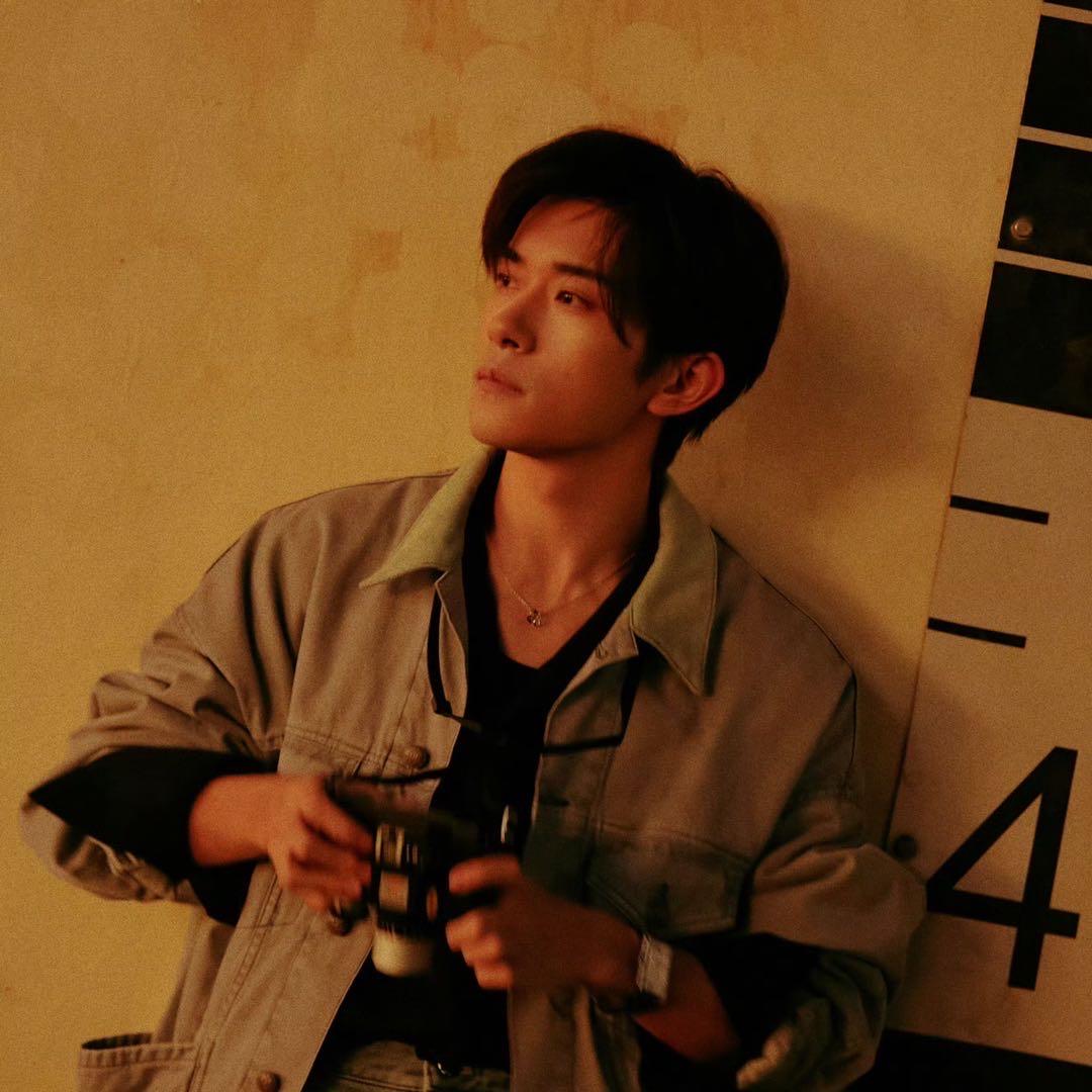 日落ˡᵒᵛᵉ－锦鲤附体