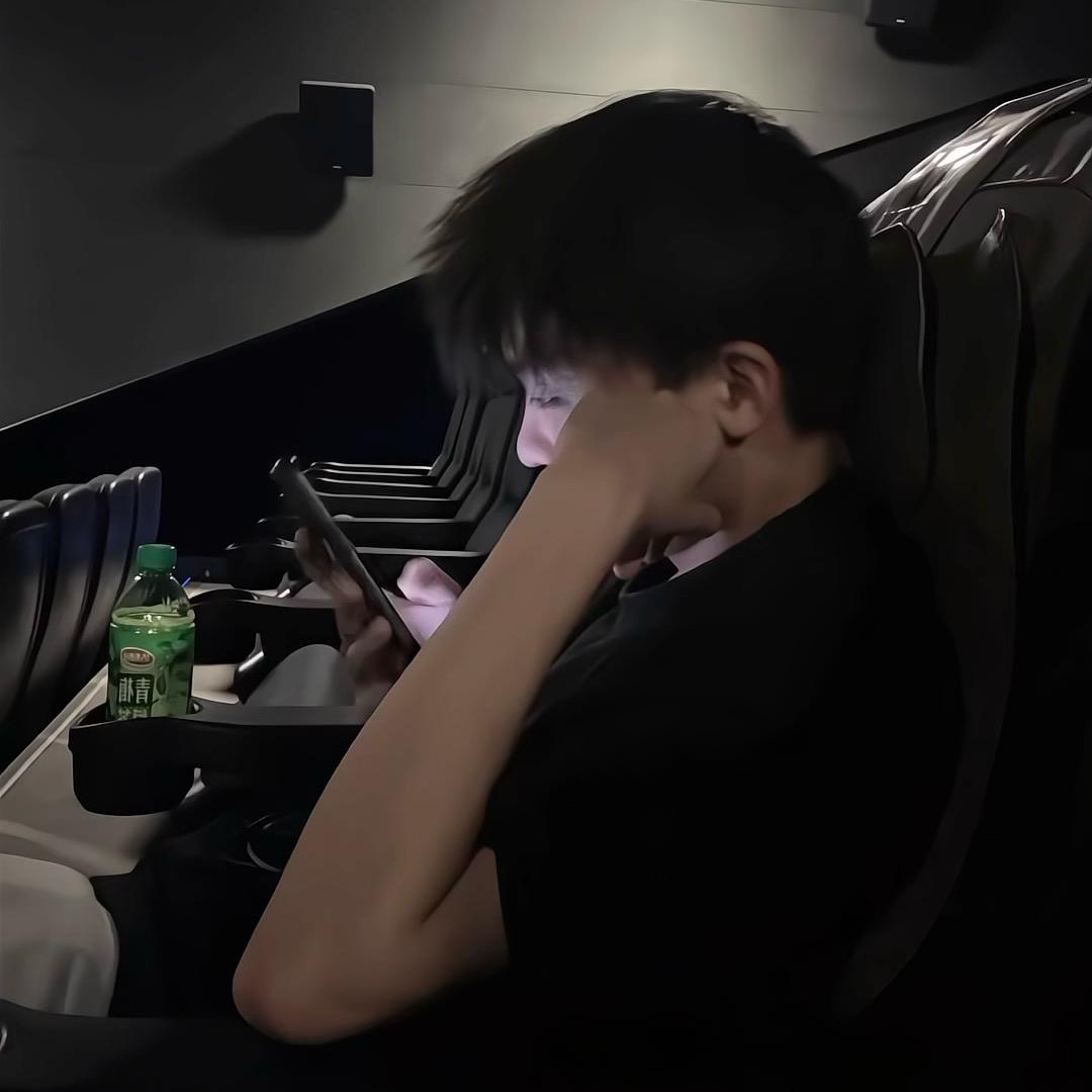 今晚会按时睡觉
