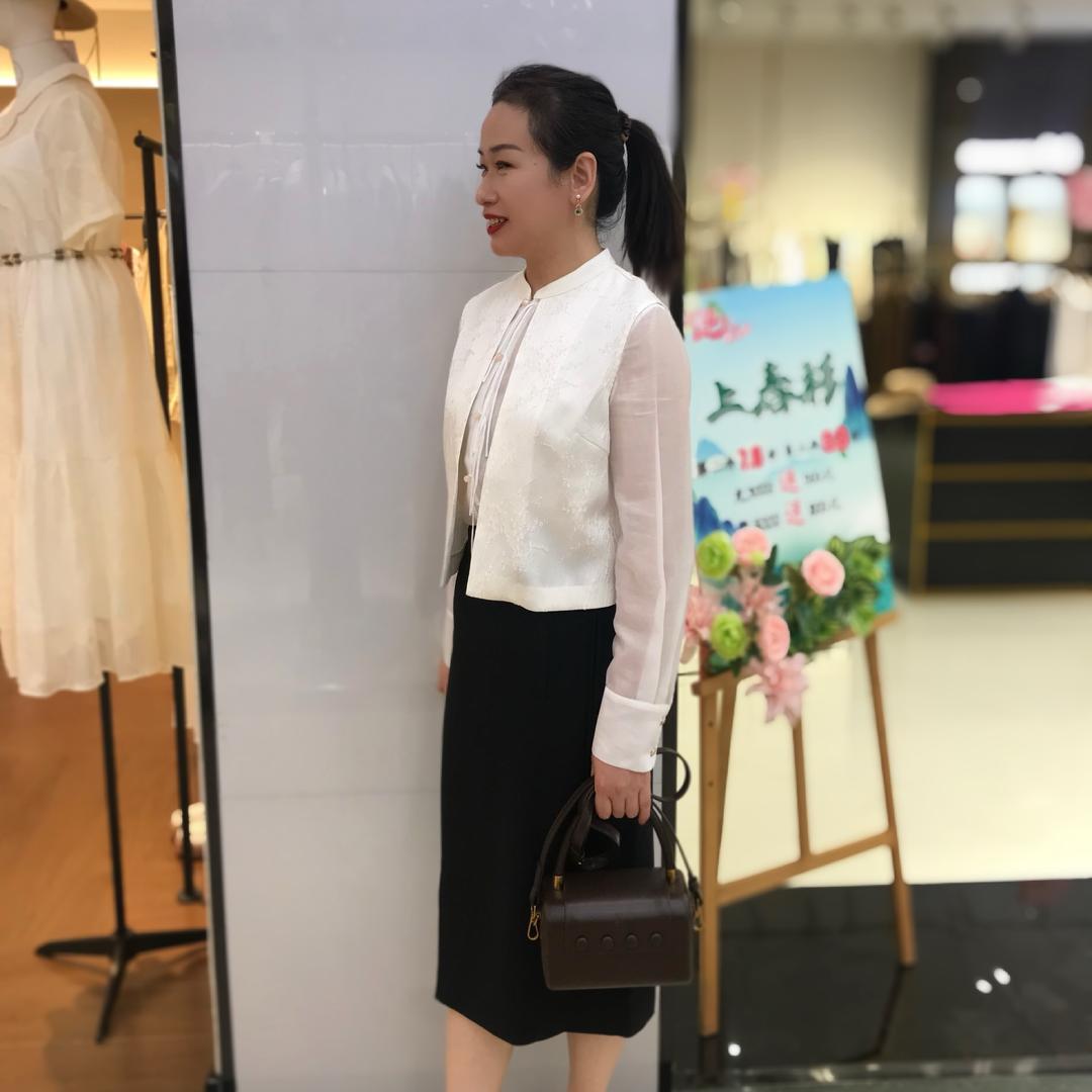 长治金威名店贵姿女装