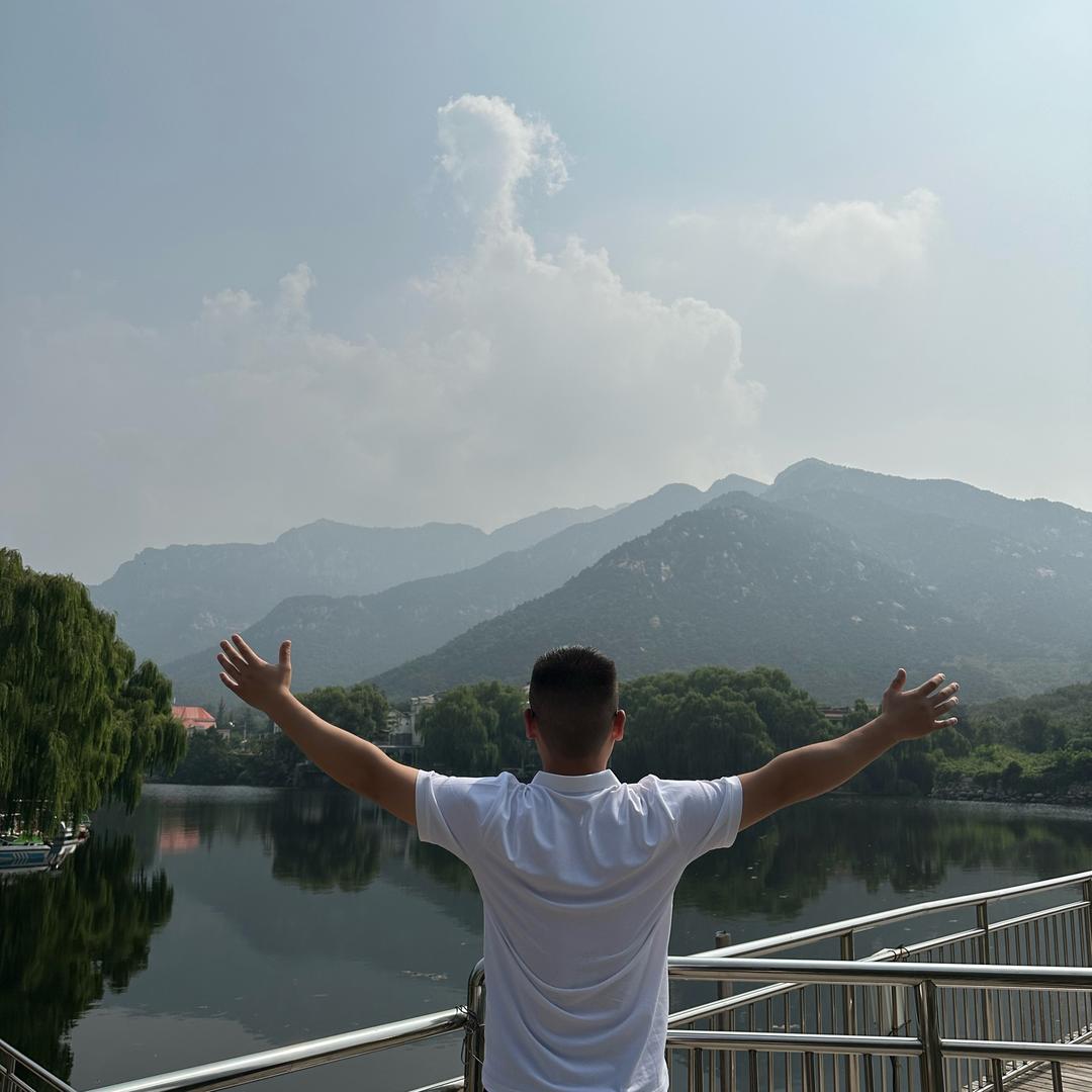 王    宇🕶️