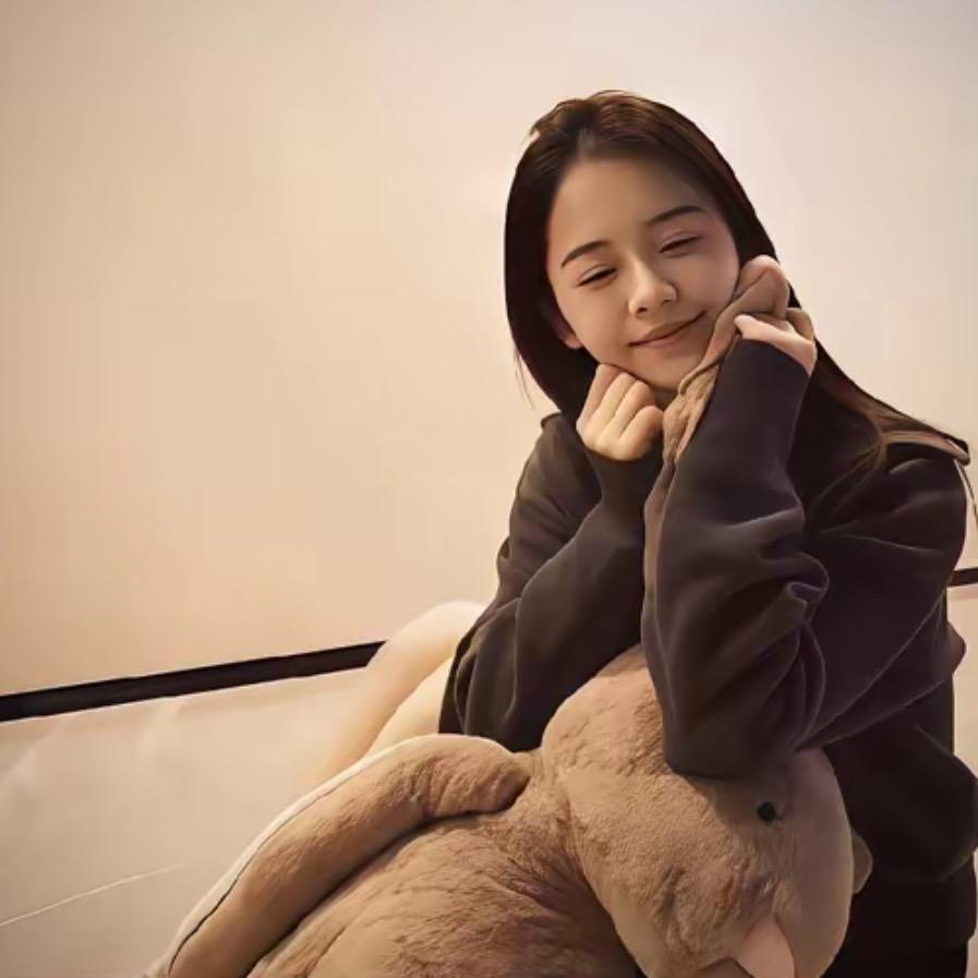 哼我我就噜噜脸